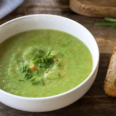 Schnelle Erbsen-Karotten-Suppe