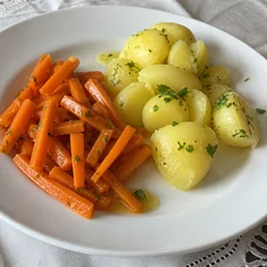 Karotten mit Erdäpfeln